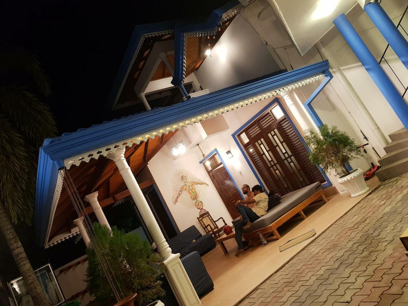 J Walker Hostel, Weligama