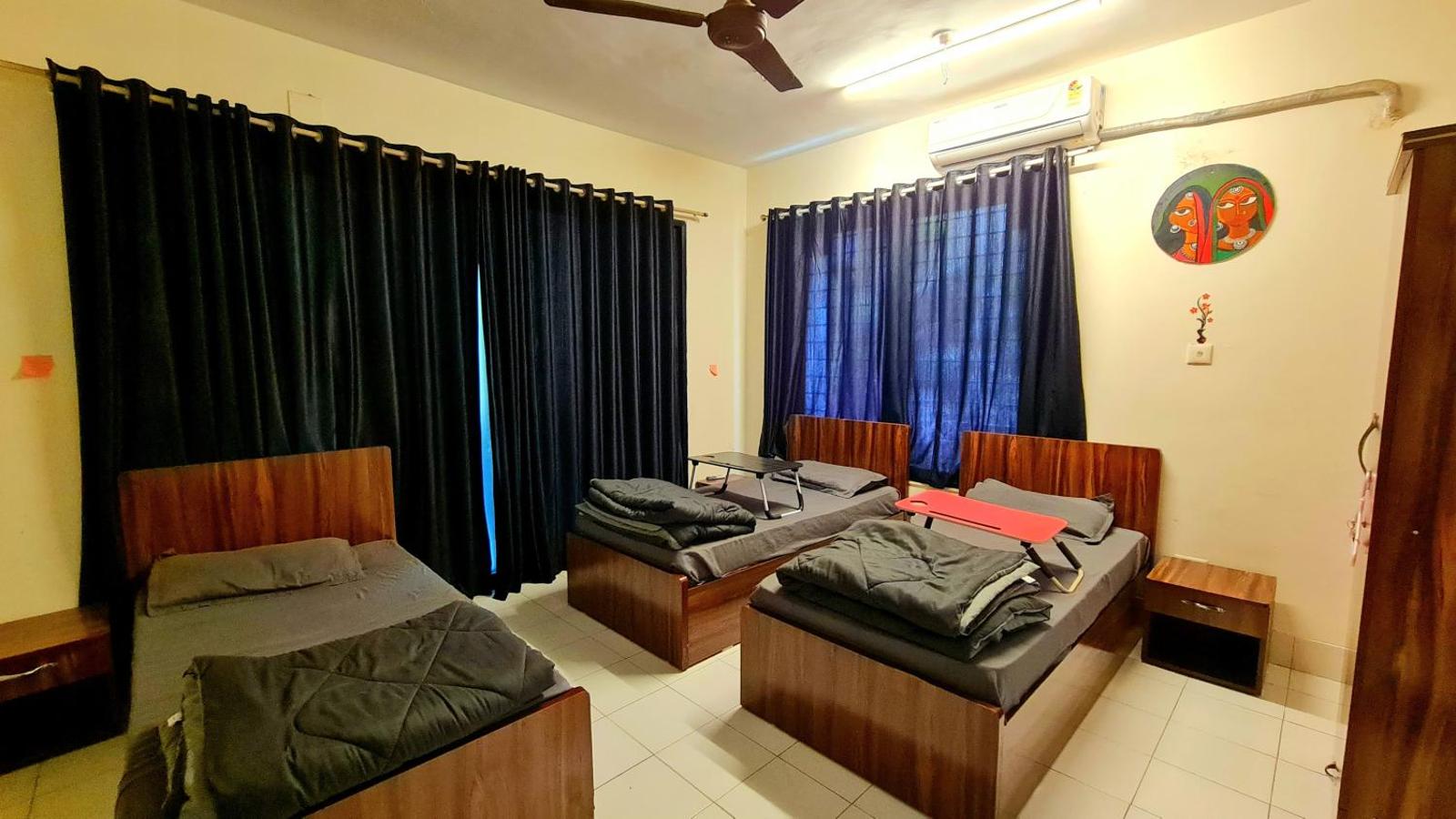 Rostel Backpackers Hostel, Pune