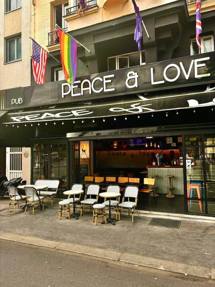 Peace & Love Hostel, Paris