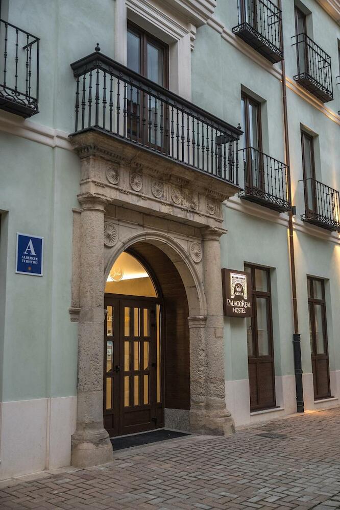 PALACIO REAL HOSTEL, León