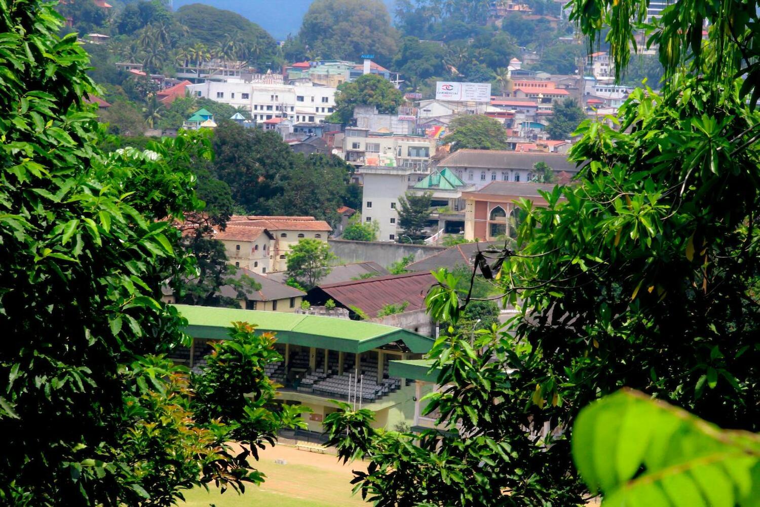 J Hostel, Kandy