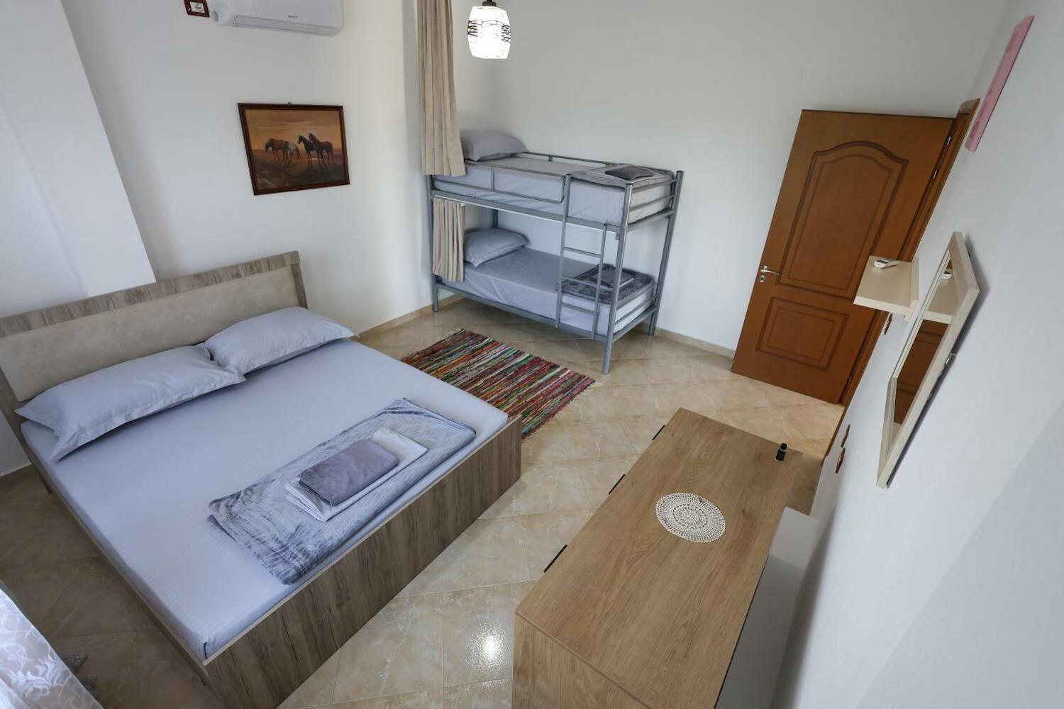 Baza Hostel, Berat