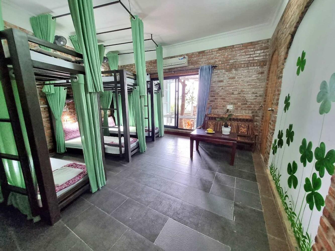 Calm House Hostel, Hoi An