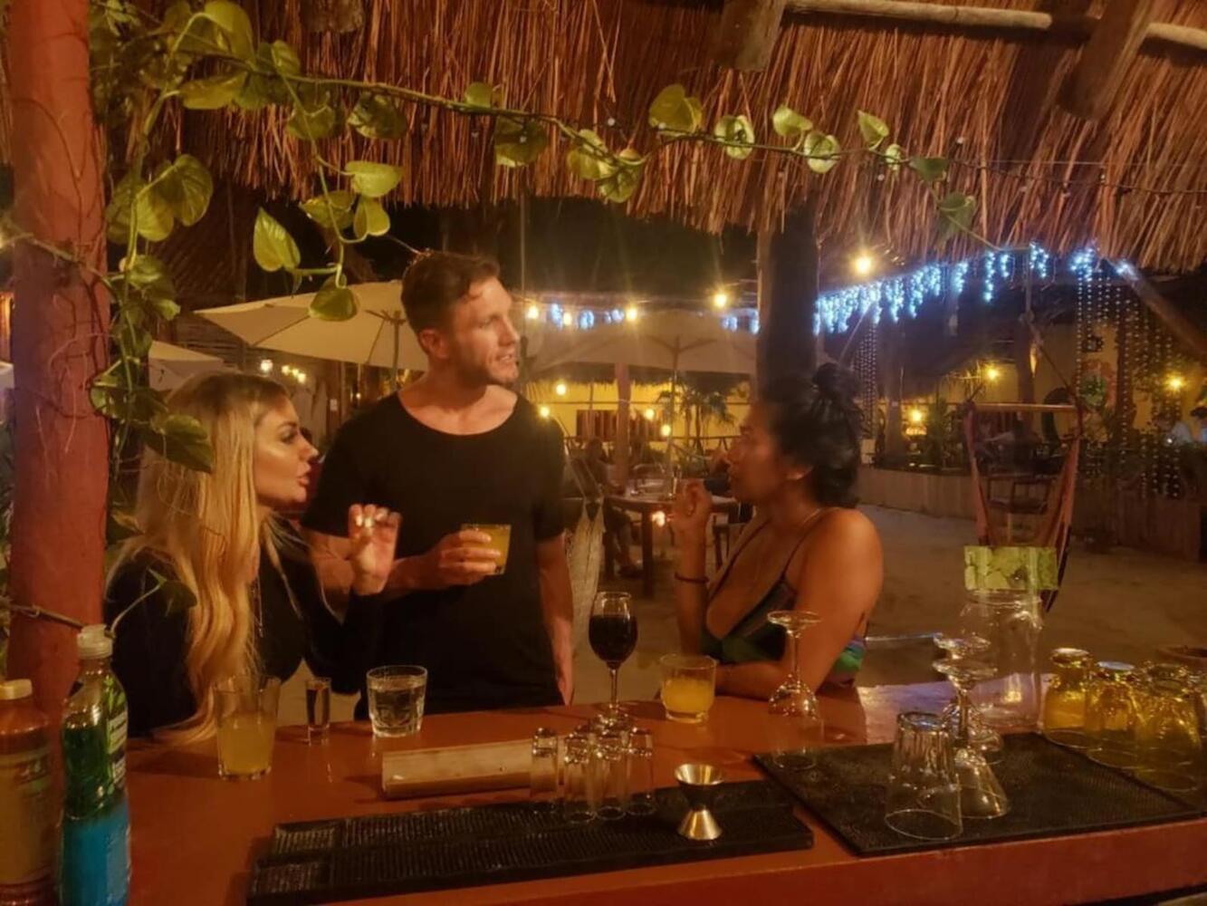 Open Bar Hostel, Tulum