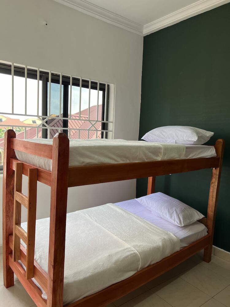 Serene Hostel, Accra