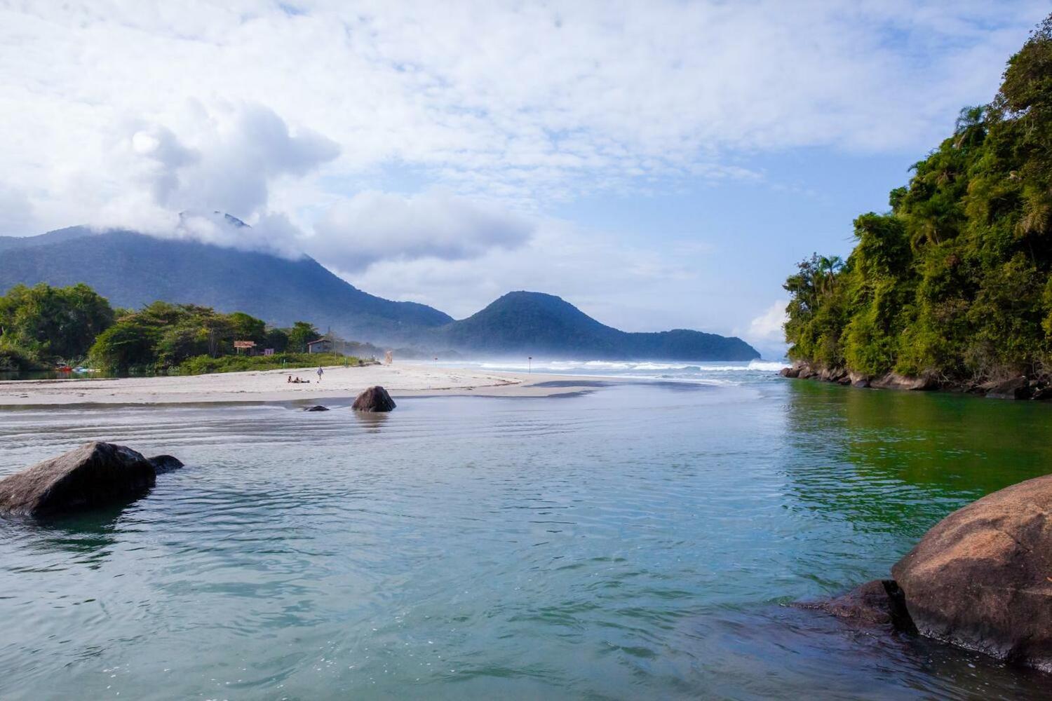 Sintonia Surf Hostel e Bar, Ubatuba