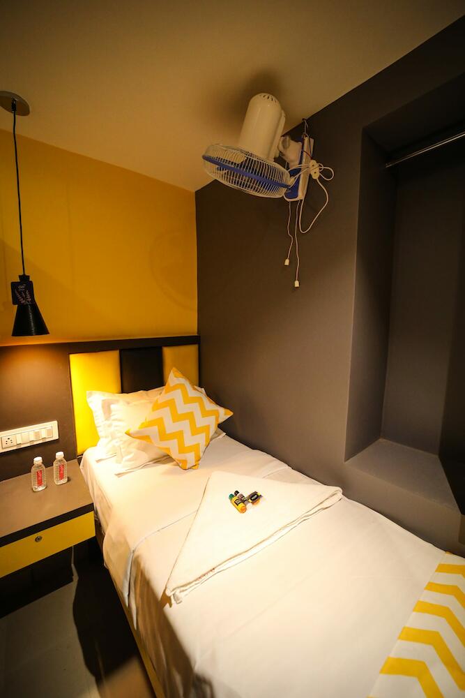 Cabin Stay-social Hubz, Mumbai