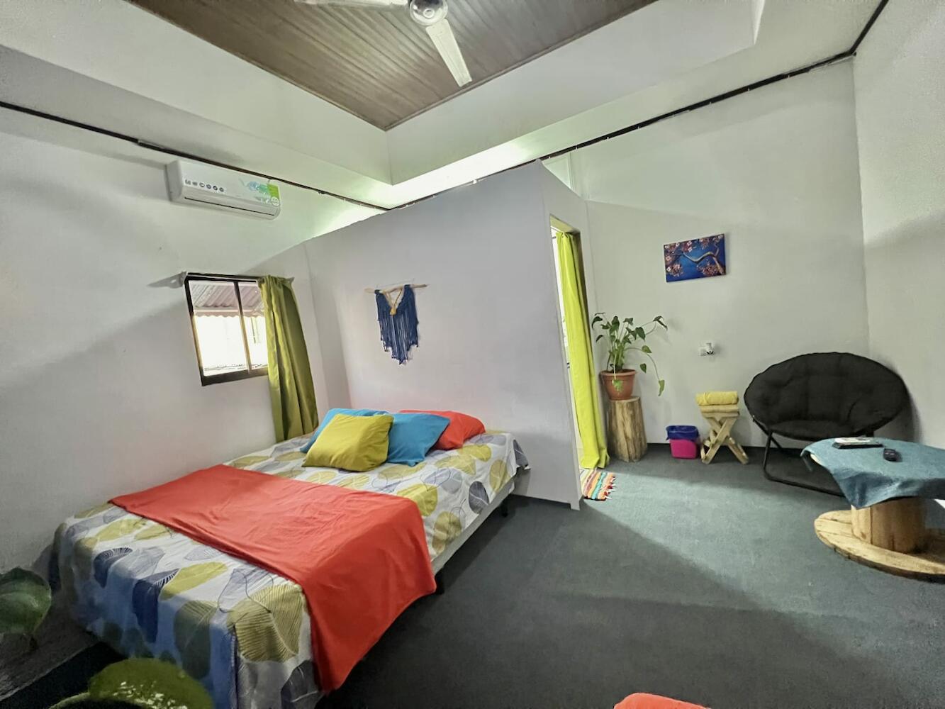 Passifloras Hostel, Quepos