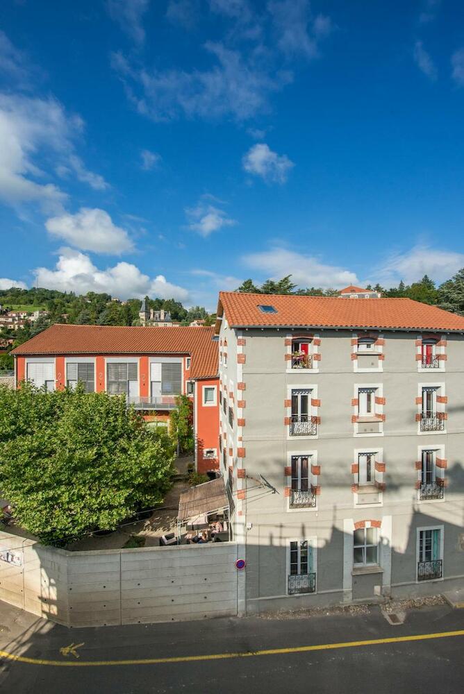 Where to stay in Le Puy en Velay on a budget