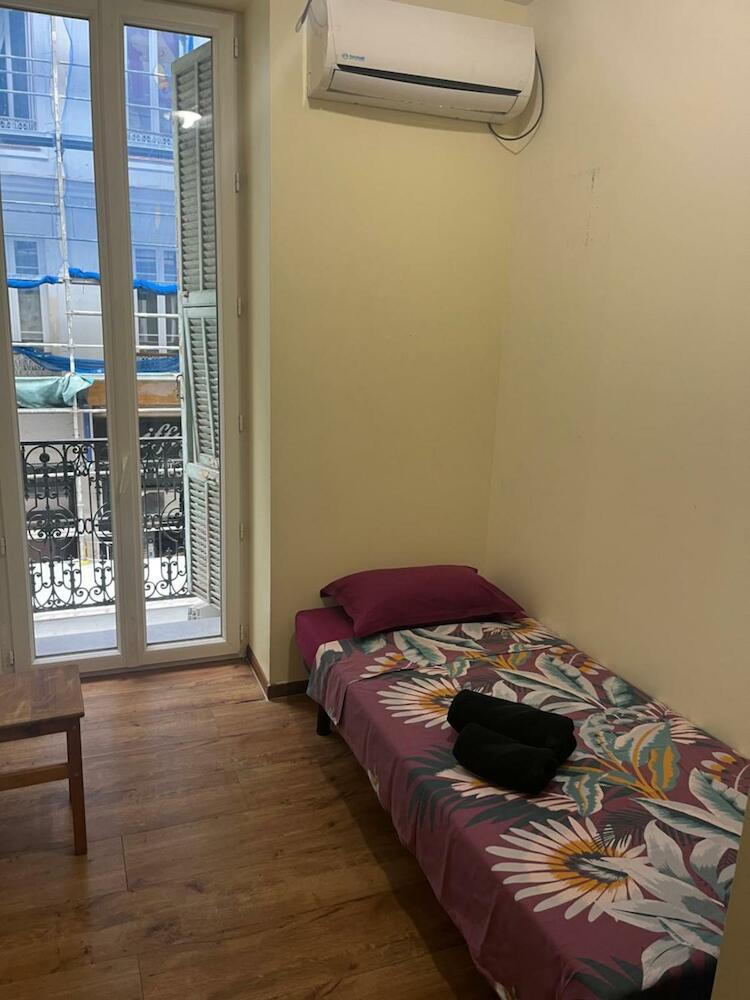 Hostel Lyonnais, Nice