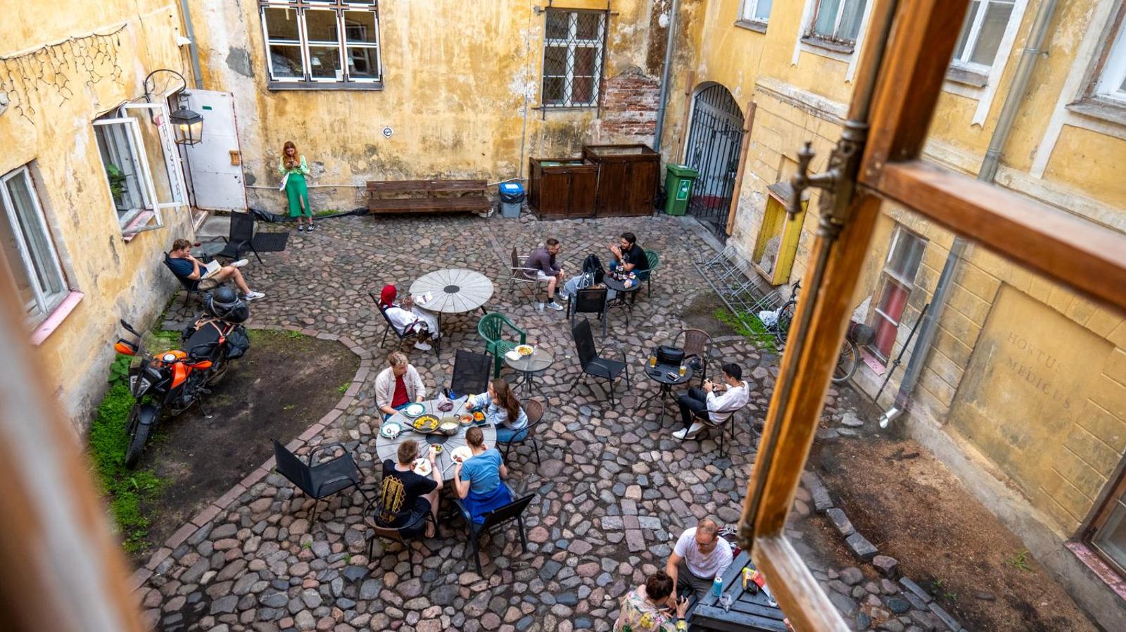 The Monks Bunk Hostel & Bar, Tallinn