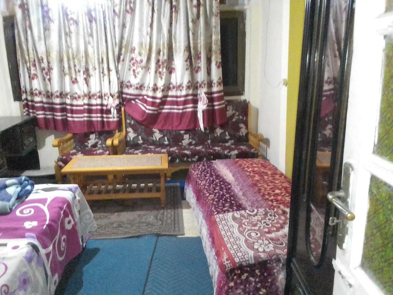 نزل ادفو كامب شيزار 35, Alexandria