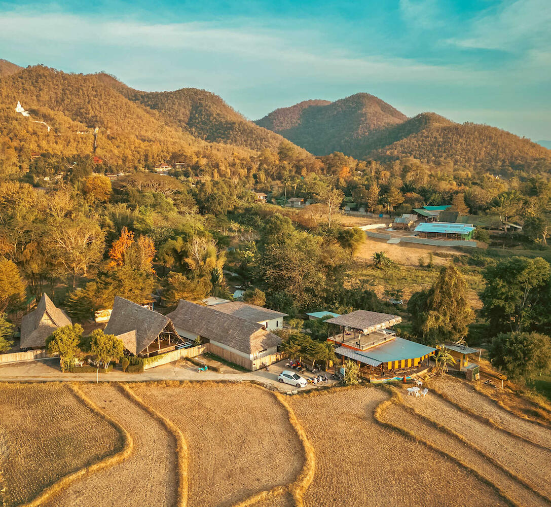 Cody Backpackers, Pai