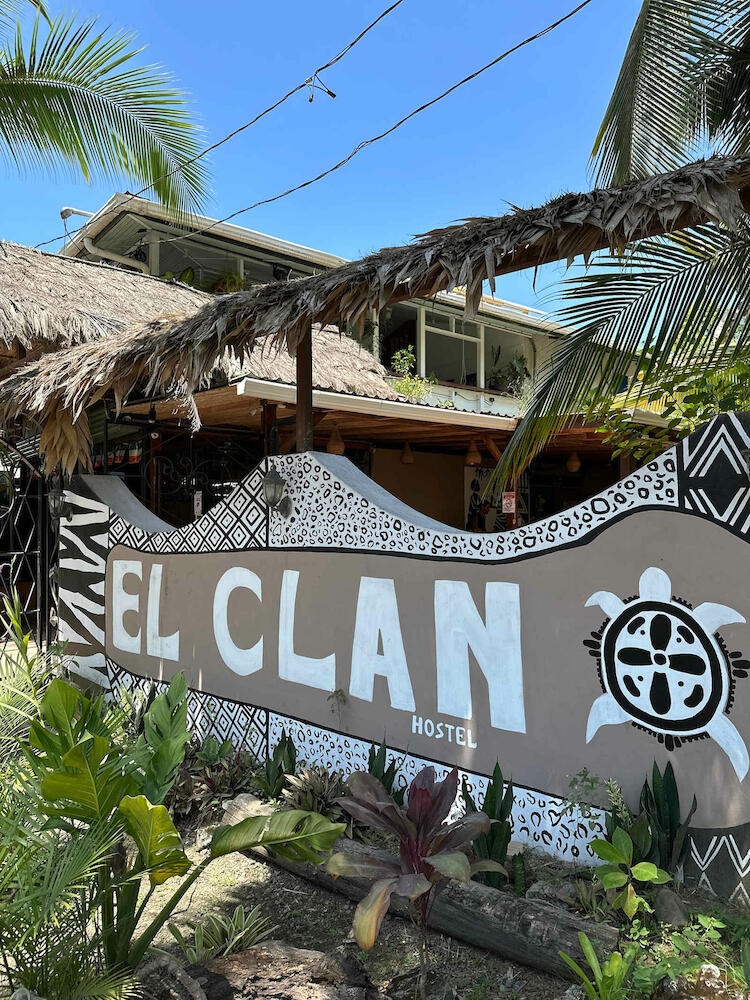 El Clan, Puerto Viejo de Talamanca