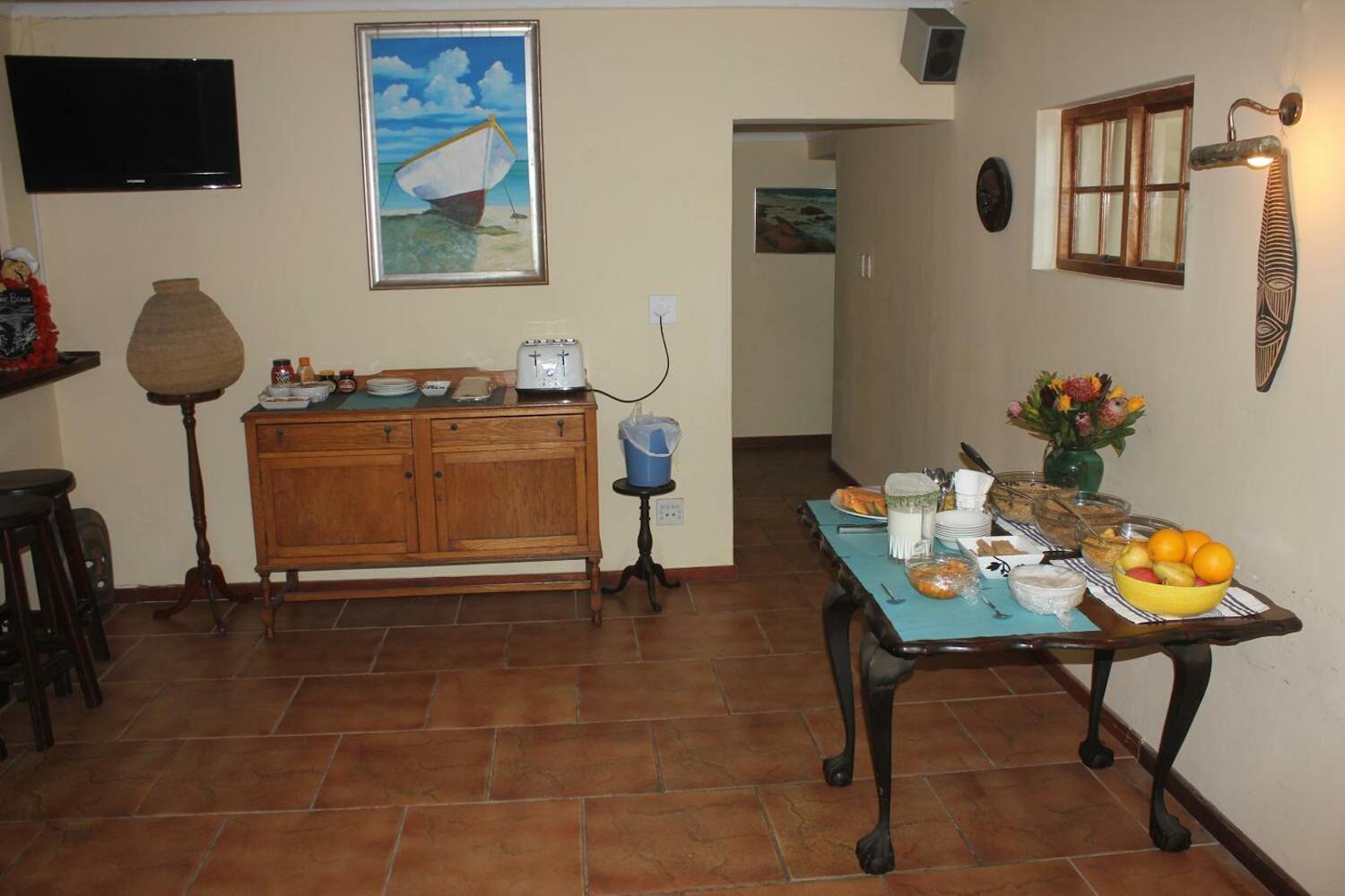 Glenashley Beach Accommodation - B&B & Backpackers, Durban