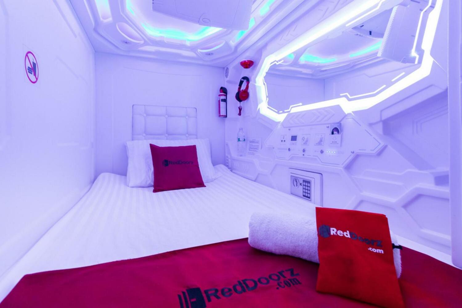 Capsule Inn, Medan