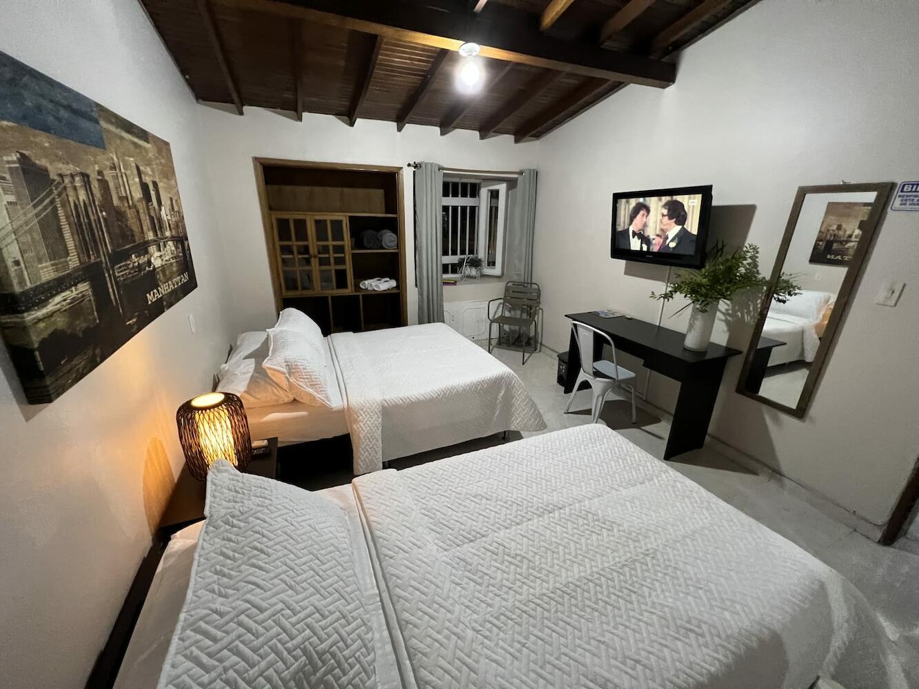 New Memphis Hostal, Medellin