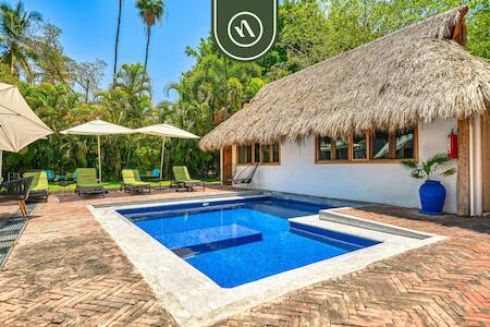 1 Dormitory Room - Occidental Breakfast - Pool, Nuevo Vallarta