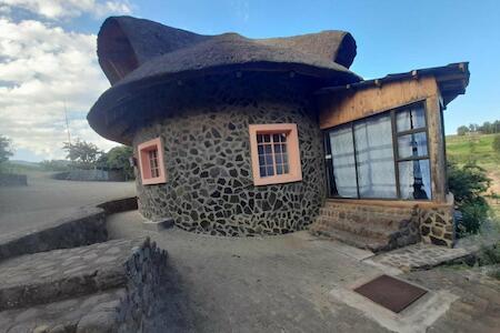 Liphofung Cave, Chalets Pty Ltd