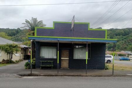 The Old Breadshop Backpacker's, Reefton