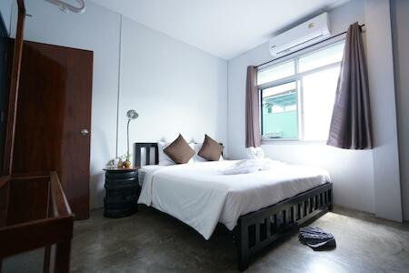 Amahostel, Ban Thalat Choeng Thale