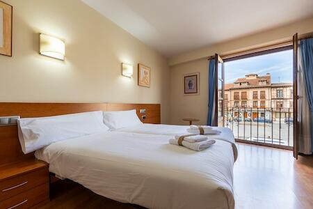 Insidehome Zaravencia Plaza Mayor, Toro