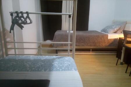 Male Triple Room, Queluz