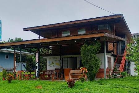 Hostel Batzu, La Fortuna