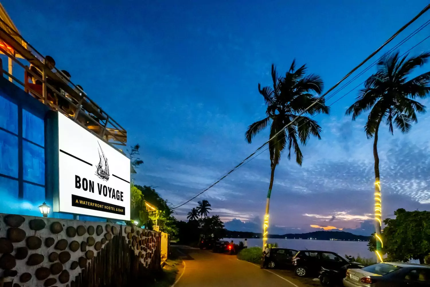 bon voyage hostel goa