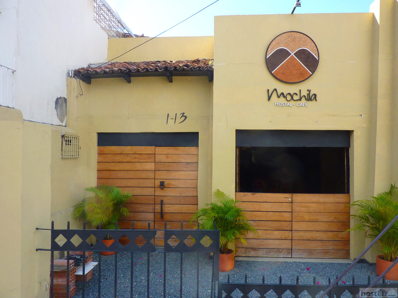 Mochila Hostel Cafe in Cali Prices 2020 (How to compare?)