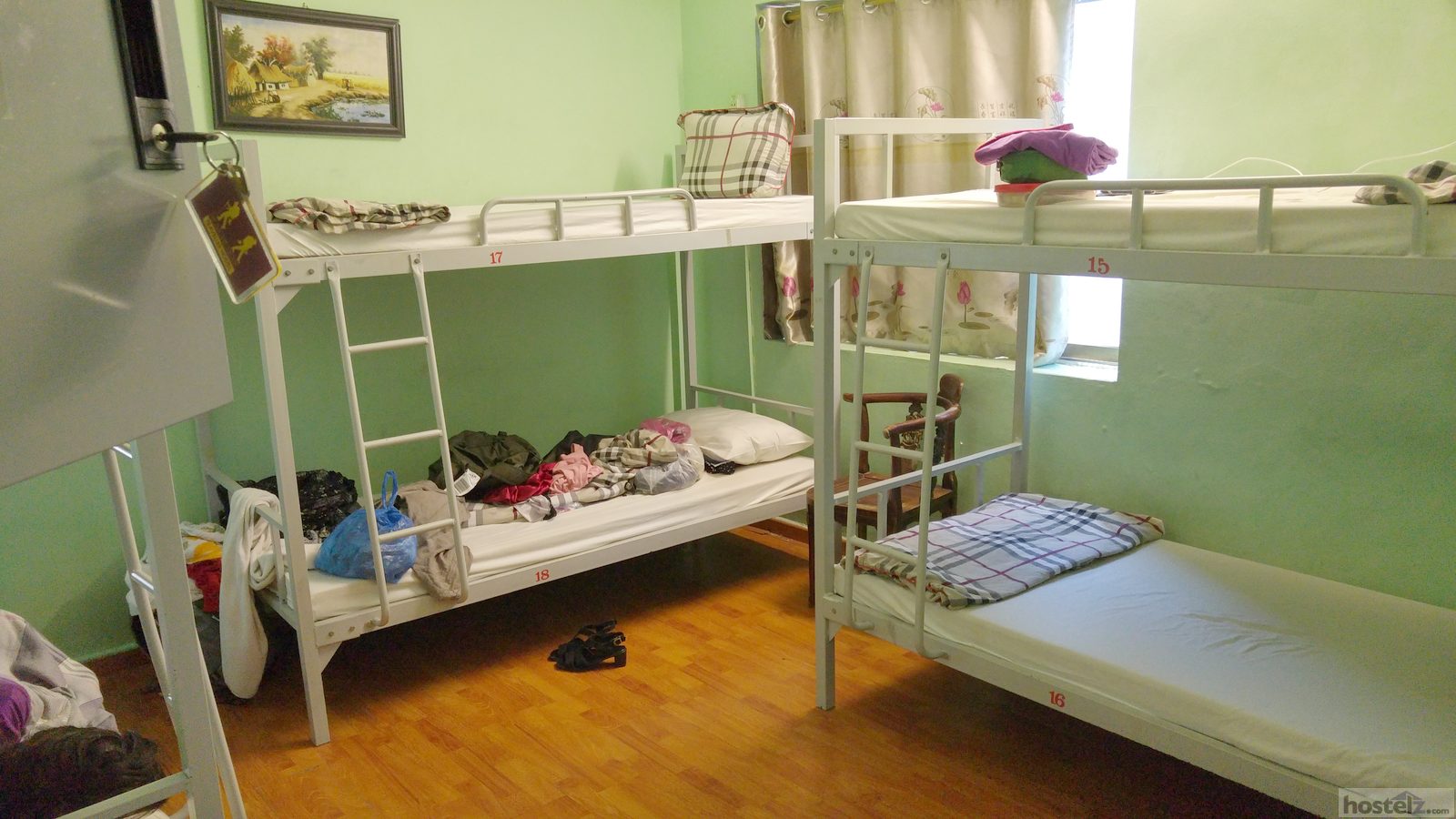 traveller hostel