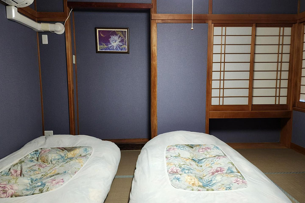 3 Hostels in Narita with Private Rooms