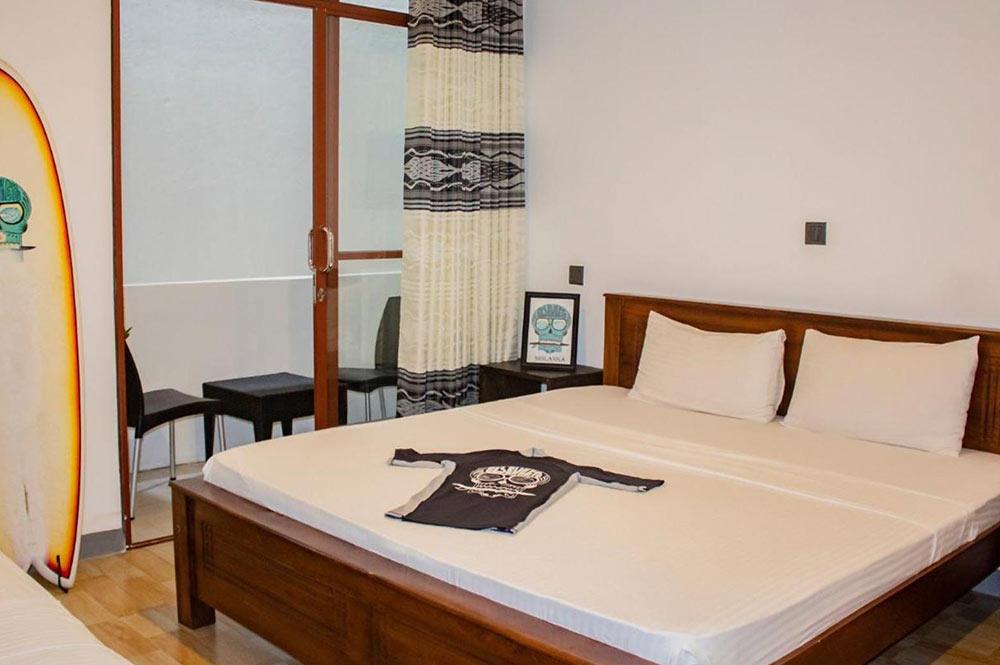 7 Hostels in Weligama with Private Rooms